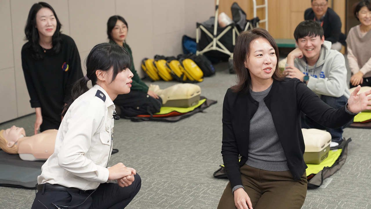 Group CPR Training-6